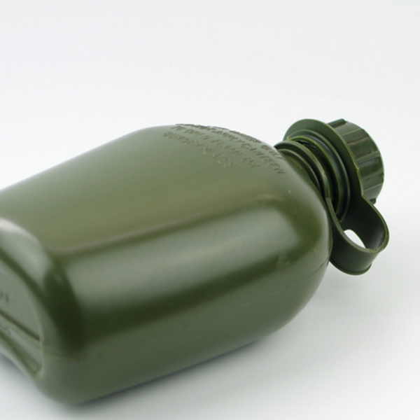 High Quality Custom Outdoor Canteen PE Water Bottle With Belt