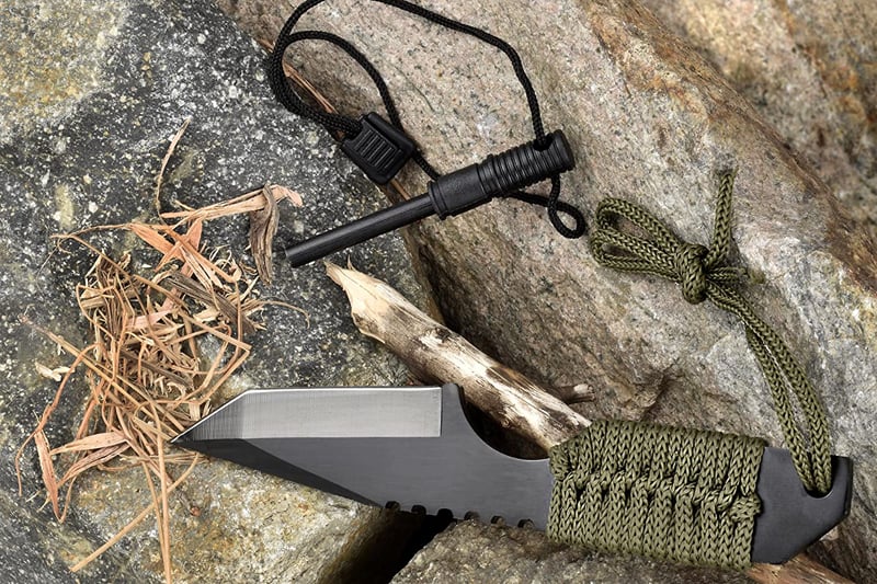 Hunting Tactical Pocket Parachute Cord Lighter Flint Outdoor Survival Stone Buckle